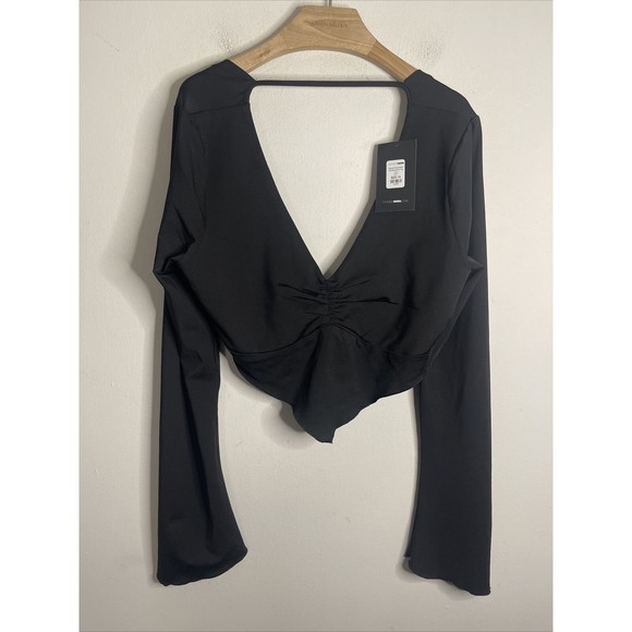 Fashion Nova Tops - Fashion Nova Size 1X Desert Destination Satin Handkerchief Top Black Size 1X